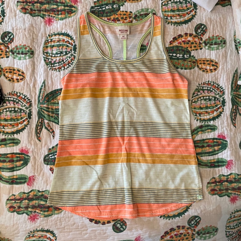 Assorted tank tops